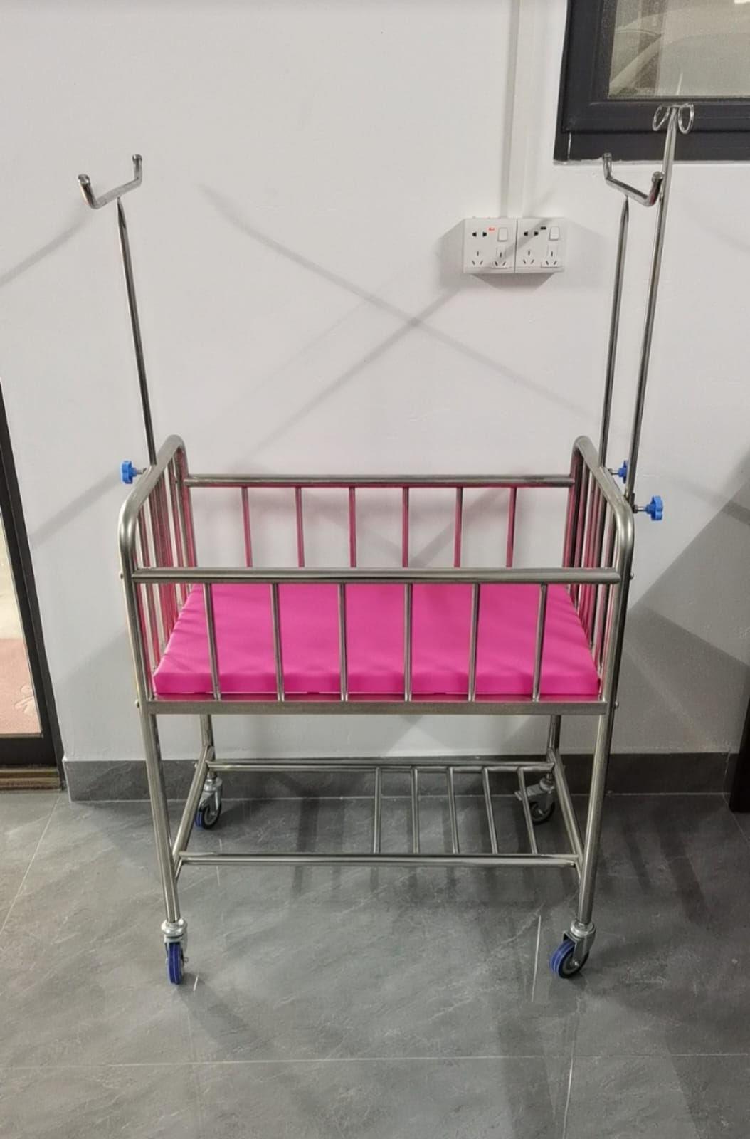 Baby Cot (Newborn Infant Cot)