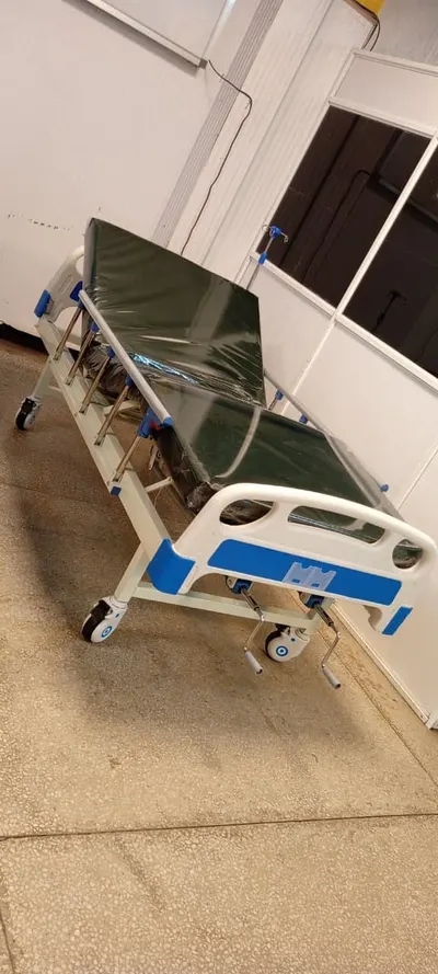 Double Crank Manual Hospital Bed