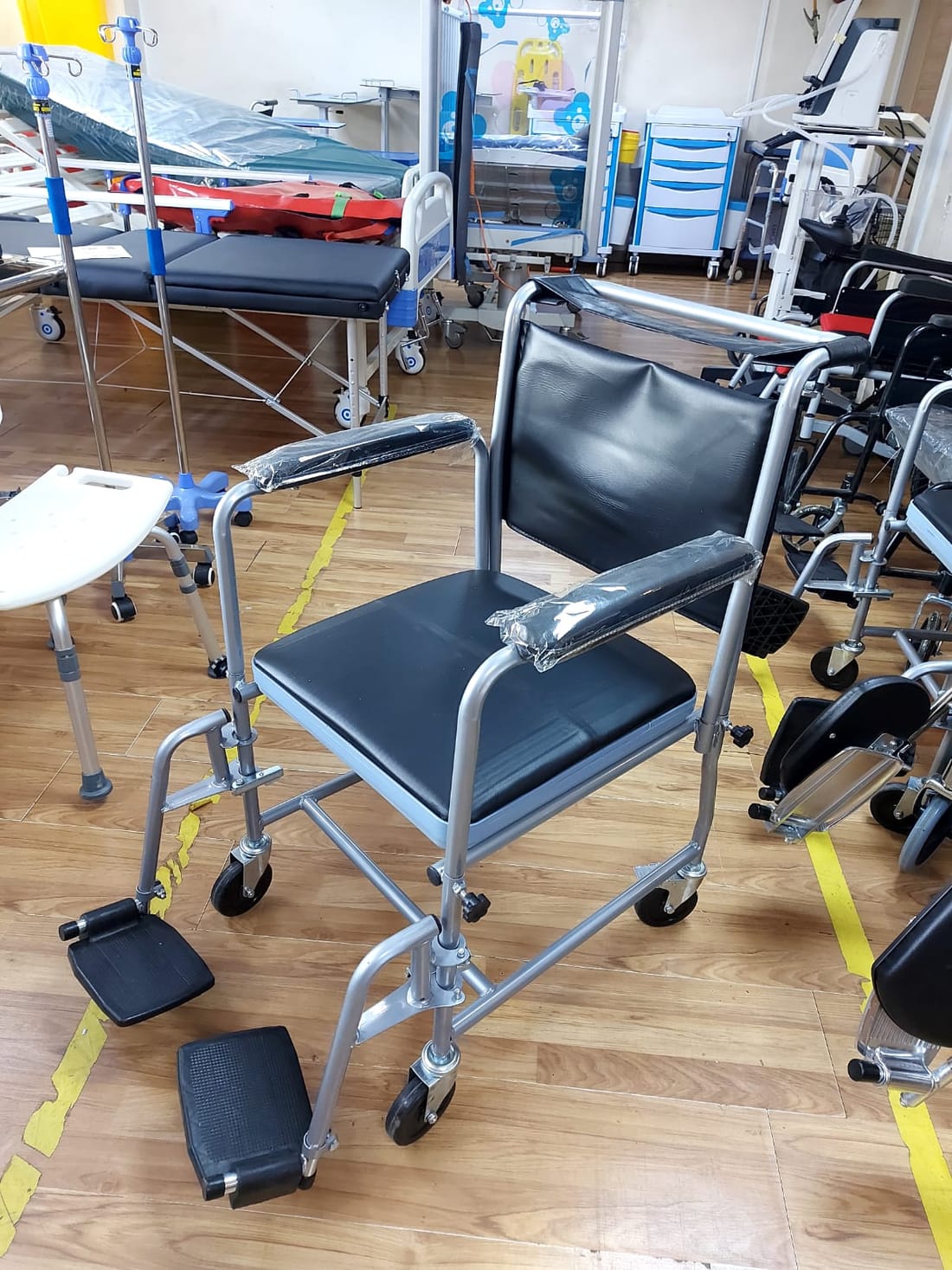 BME 612S Commode Wheelchair