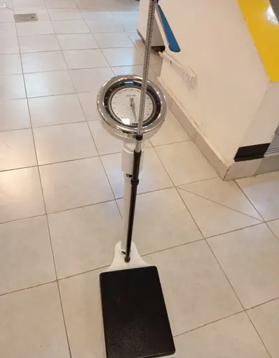 Mechanical Weighing Scale (Adult)