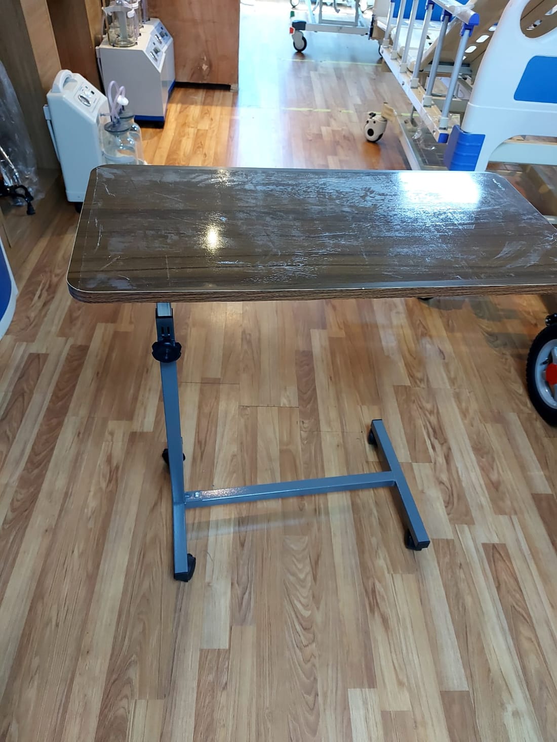 Overbed Table with Adjustable Height